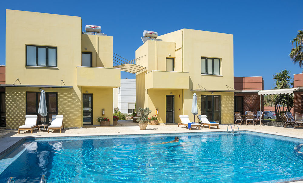 Daphnis Villas Chrissi Akti Chania Exterior foto