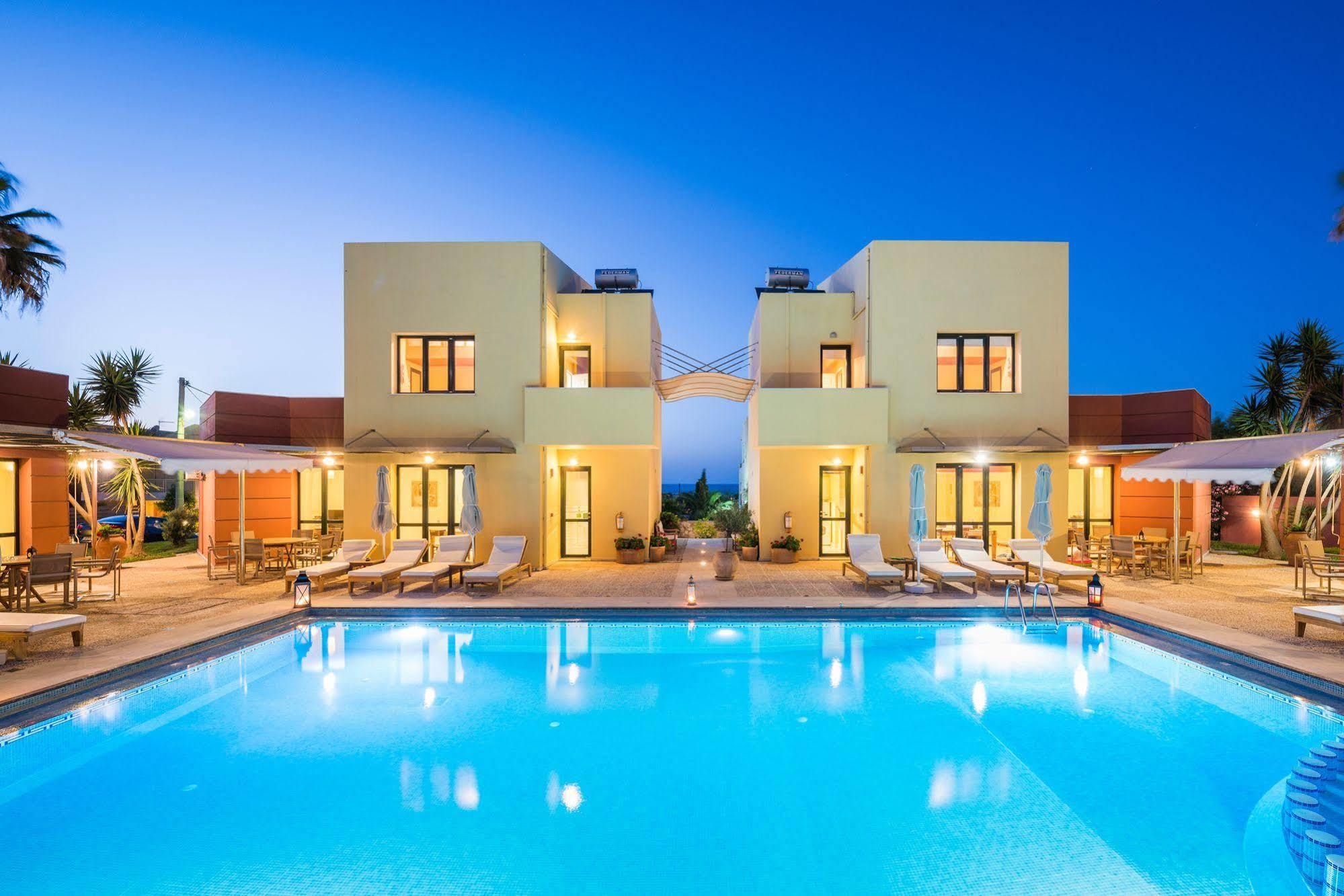 Daphnis Villas Chrissi Akti Chania Exterior foto