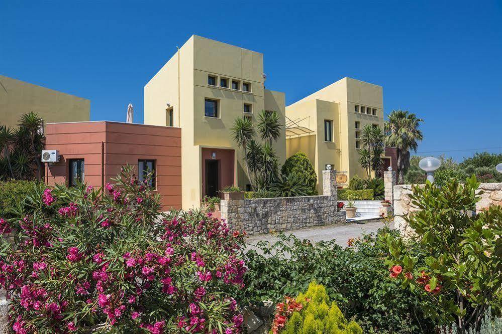 Daphnis Villas Chrissi Akti Chania Exterior foto
